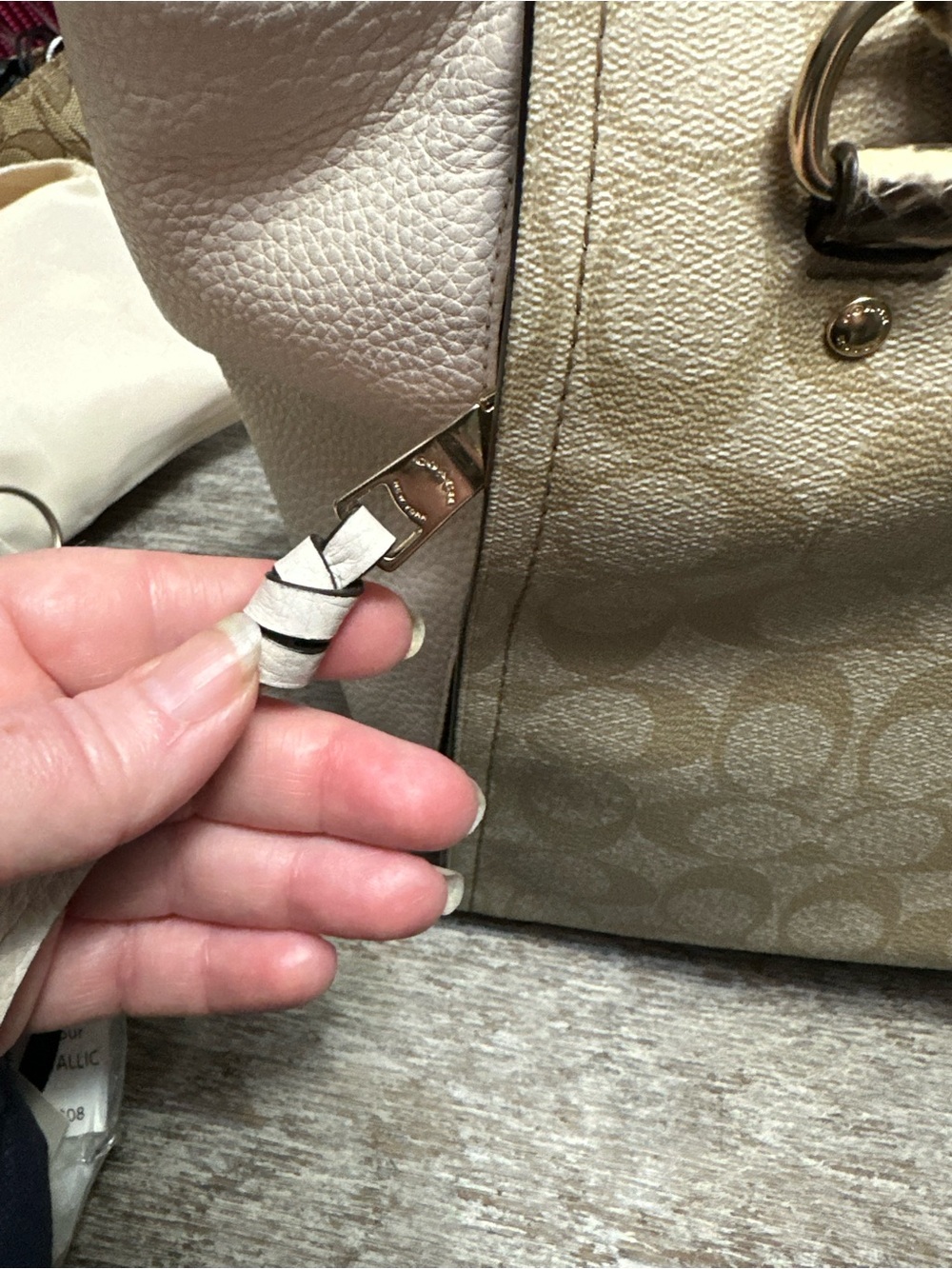 Coach Marian Tote Beige & White Sig Canvas with Snake-Print Handles/w wallet inc - Picture 5 of 16